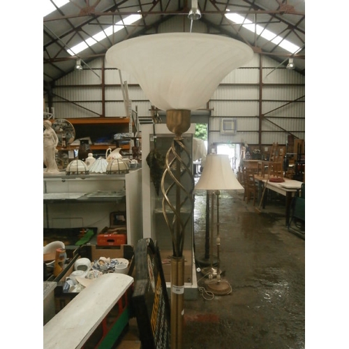 289 - Modern floor standing uplighter