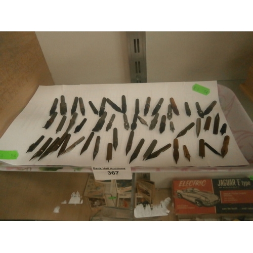 367 - Quantity of fountain pen nibs