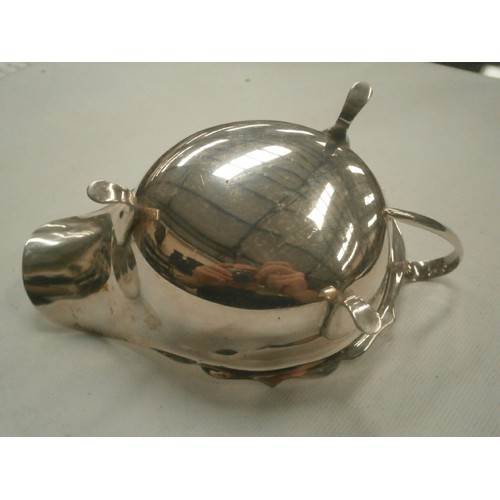 41 - Silver hallmarked Sauce Boat weight 110G
Sheffield Hallmarks