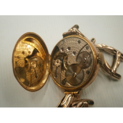 52 - 9ct gold ladies wristwatch in original case by Ainsworth & sons Blackburn, winds and ticks.