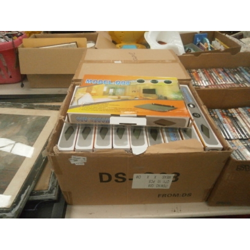 260 - Two boxes of Model Q08 shelves