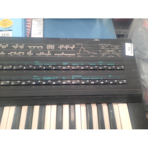 174 - Yamaha DX7 Keyboard spare/repair