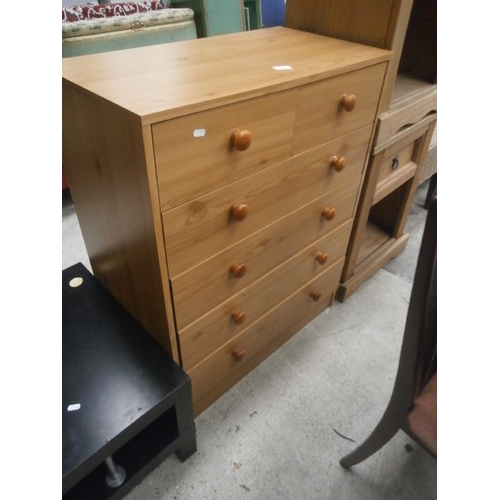 698 - 4 drawer bedroom chest