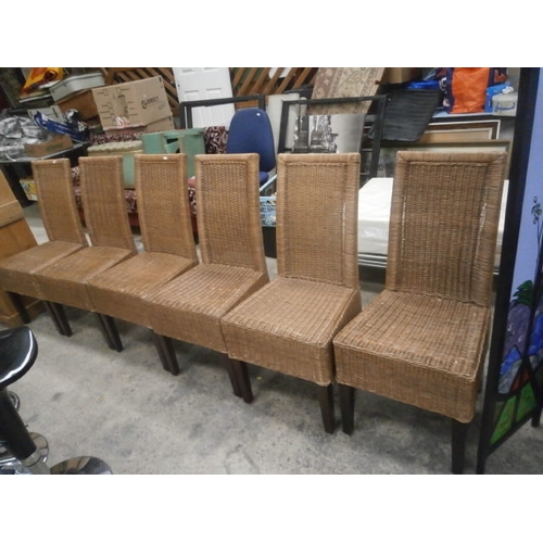 700 - Set of 6 x wicker dining chairs