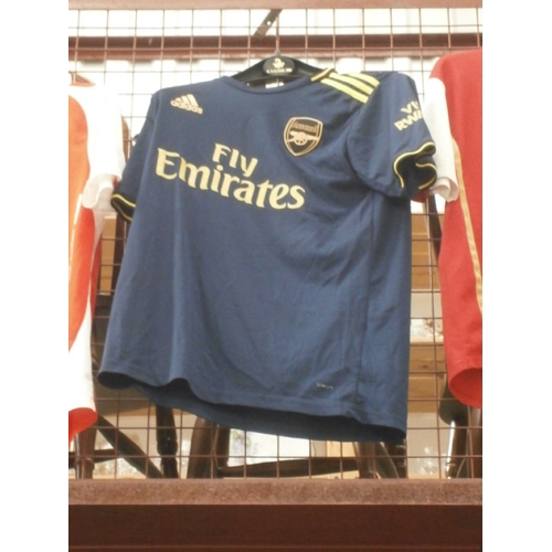 201 - Old Arsenal FC replica football shirt, adult size L