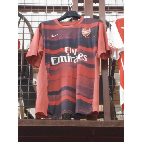 203 - Old Arsenal FC replica football shirt, adult size XL