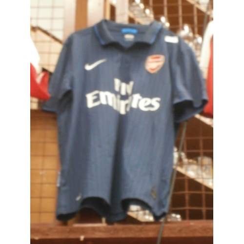 230 - Old Arsenal FC replica football shirt, adult size L