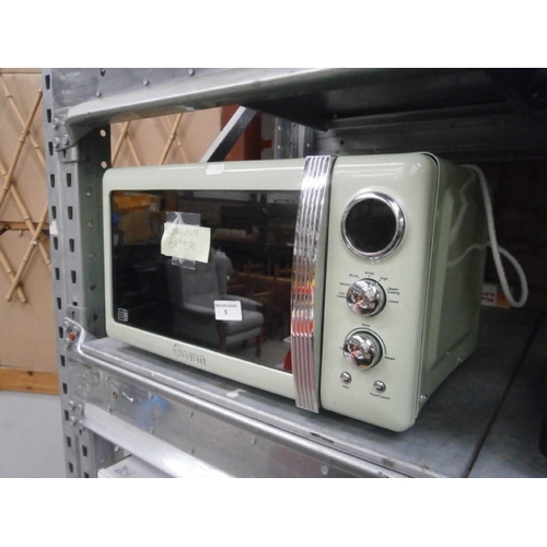 5 - Swan 800w microwave