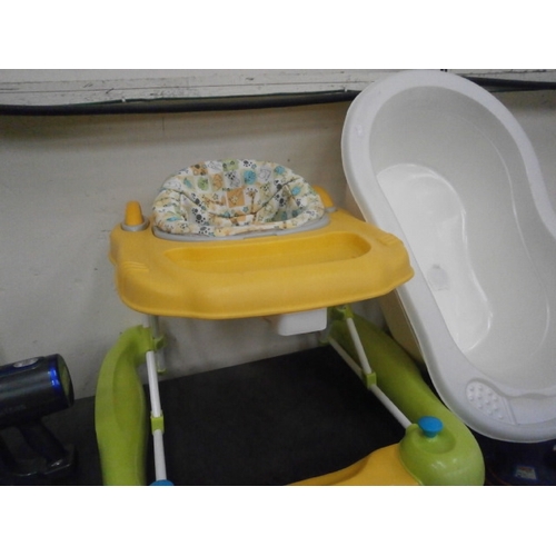 78 - Lot inc baby walker and baby baths
