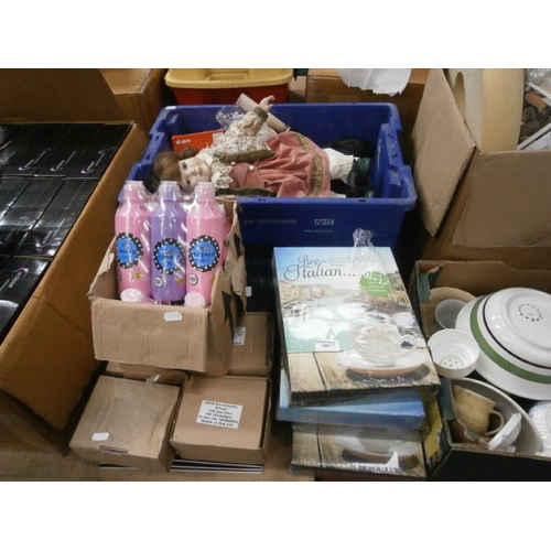 155 - Lot including Italian language educational packs, box of paint, boxes of small envelopes etc