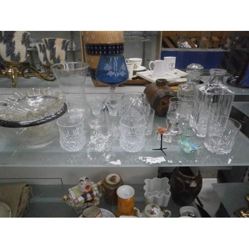 374 - Quantity of assorted glassware