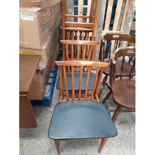 684 - Set of 4 retro dinning chairs