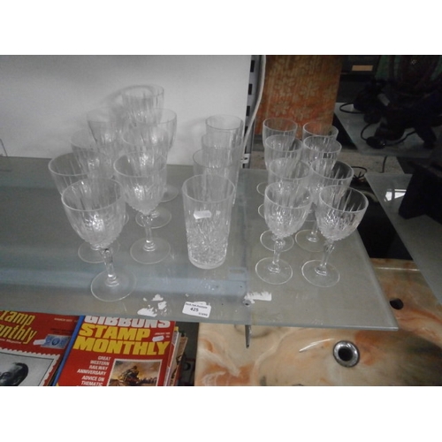 425 - Collection of glasses