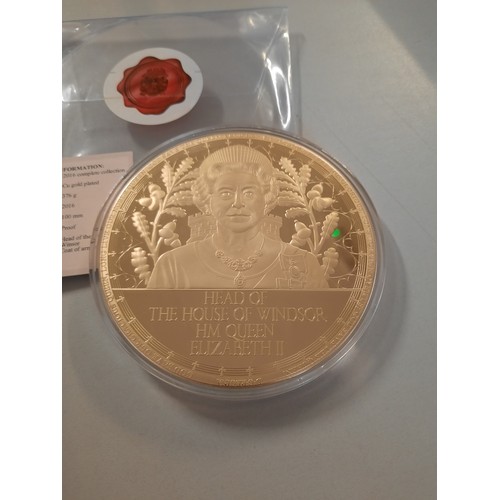 235 - Gold giants head of the house of Windsor HM Queen Elizabeth II gold plated coin 100mm diameter