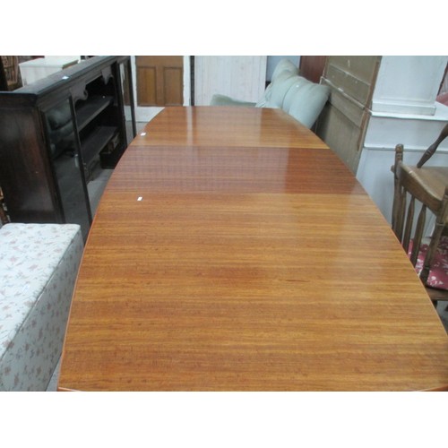 649 - Large vintage extending GORDON RUSSELL dining table, Dimensions with middle W 230cm, Closed W 177cm,... 