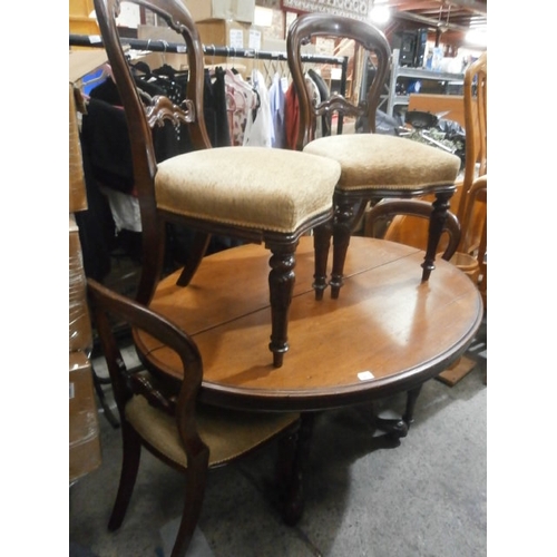 695 - Oval antique dining table on ornately carved pedestal and 4 x matching chairs