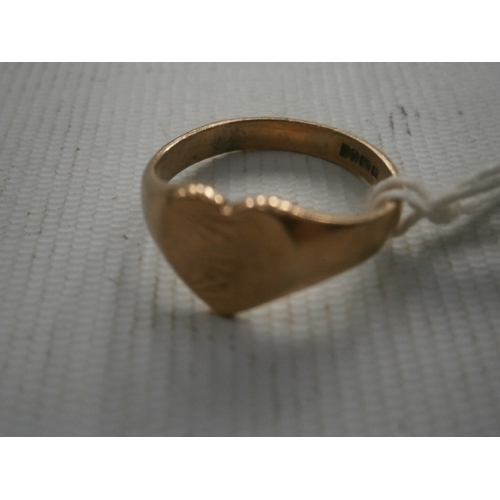 350 - 9ct gold ring, weight 3.1 grams