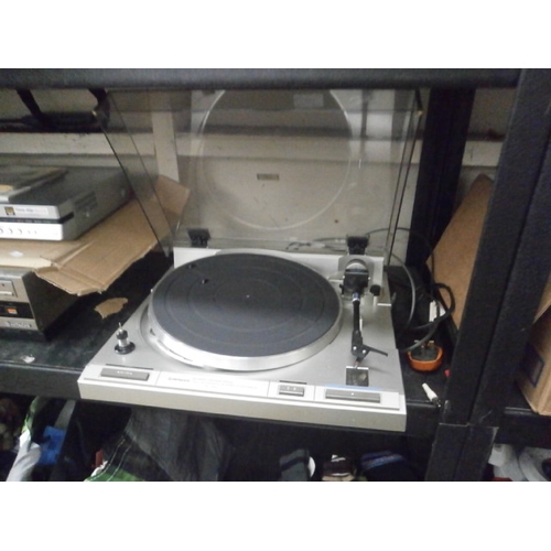 34 - Pioneer PL-740 stereo turntable