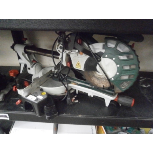 46 - Compound mitre saw