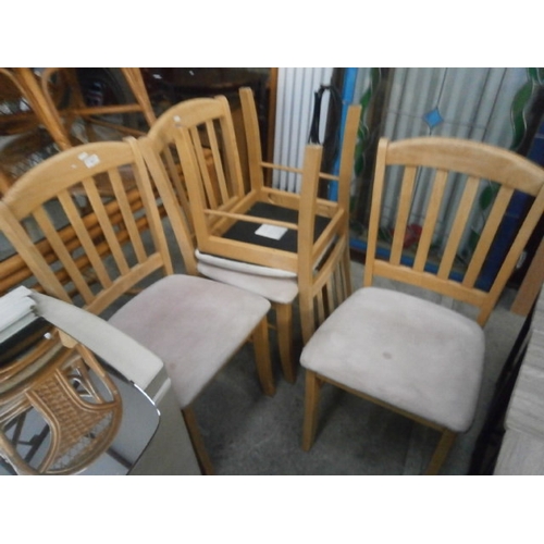 661 - Set of 4 x dining chairs