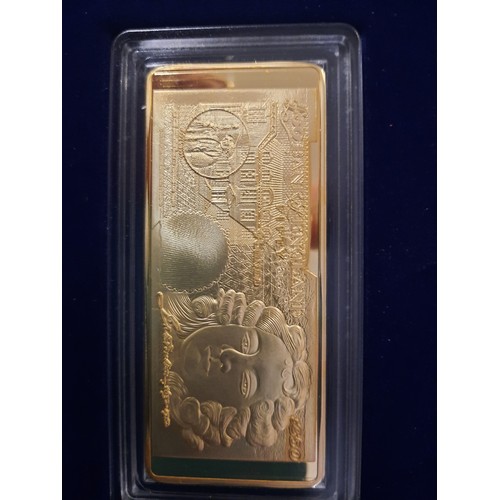 231 - The pounds ingots British banknotes gold plated bars collection