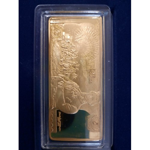 231 - The pounds ingots British banknotes gold plated bars collection