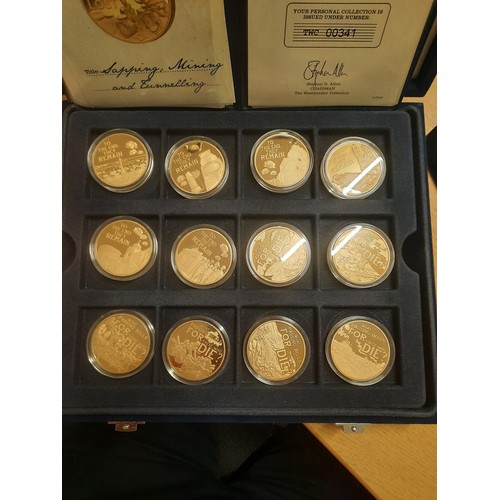 295 - A complete set of the centenary of the first world war commemorative coin collection with 36 copper ... 