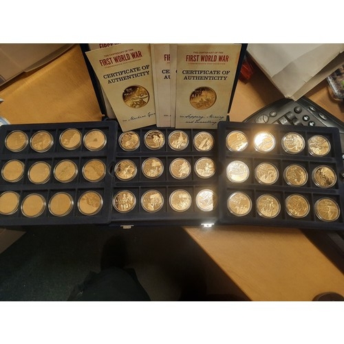 295 - A complete set of the centenary of the first world war commemorative coin collection with 36 copper ... 