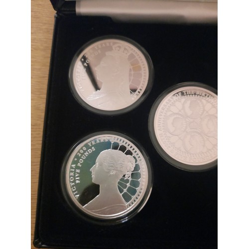 225 - The 200th anniversary of Queen Victoria silver plated £5 coin collection complete with 5 coins and C... 