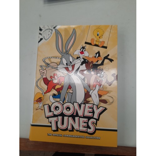 269 - Looney Tunes coin collection with 10 coins