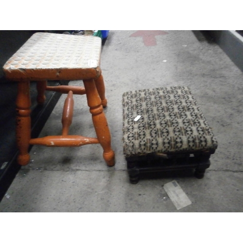 441 - Lot inc vintage footstool and stool