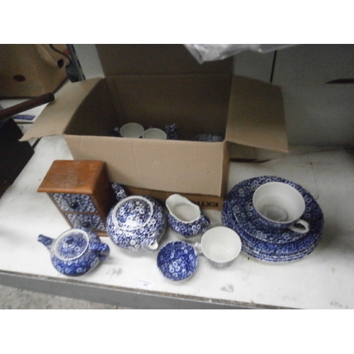 482 - Collection of Calico blue & white pottery