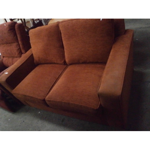 635 - Upholstered cushioned 2 seater settee