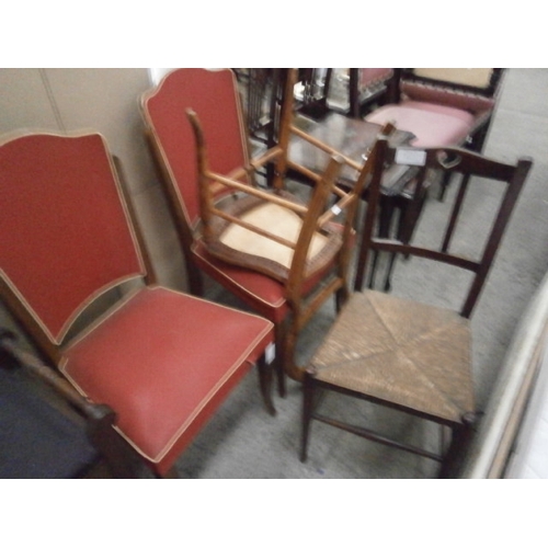 642 - 4 x assorted vintage chairs