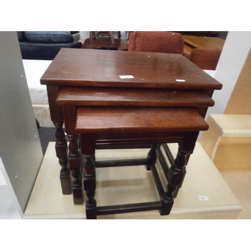 649 - Nest of 3 x vintage occasional tables