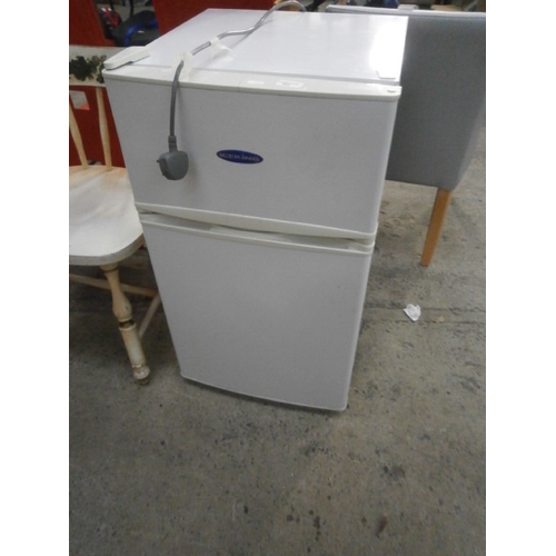 665 - Small ICEKING fridge freezer