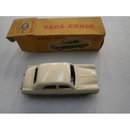 401 - Collection of vintage Dinky cars with boxes