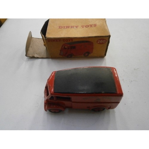 401 - Collection of vintage Dinky cars with boxes