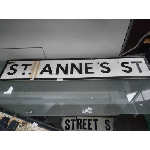 361 - Vintage Cast iron William St sign