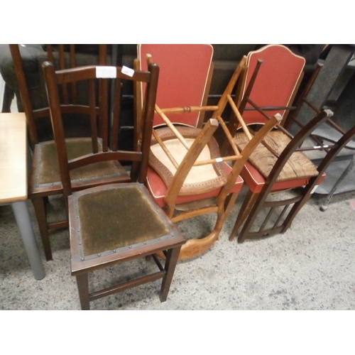 615 - 6 x assorted vintage chairs