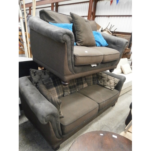 618 - 2 x large upholstered settees