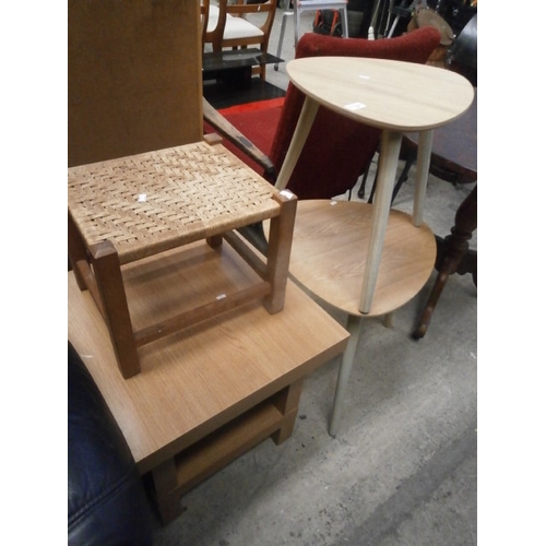 626 - 3 x small tables and a stool