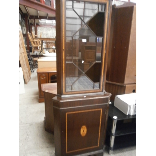 646 - Vintage glazed corner cabinet - 2 x missing glass pieces