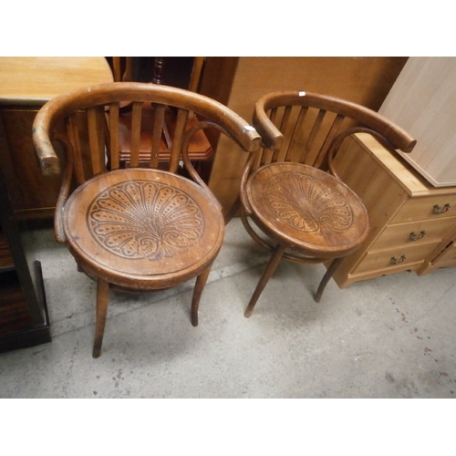 674 - Pair of vintage Bentwood armchairs