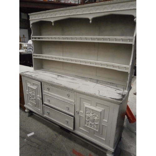 682 - A large painted vintage 3 drawer dresser