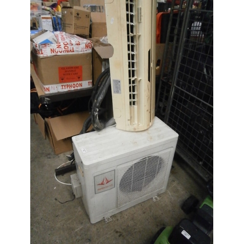 198 - Air conditioning unit