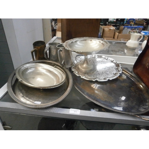 371 - Lot inc tankards and serving trays