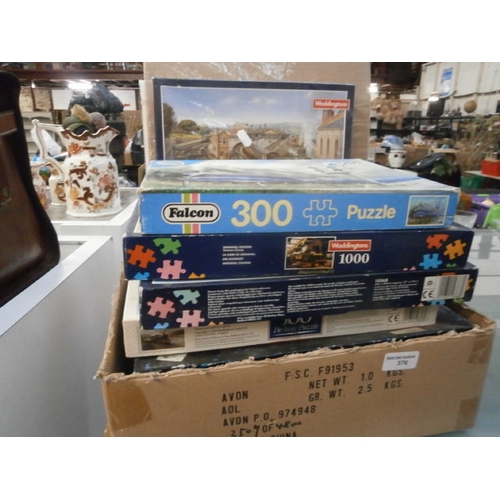 376 - Collection of assorted jigsaw puzzles