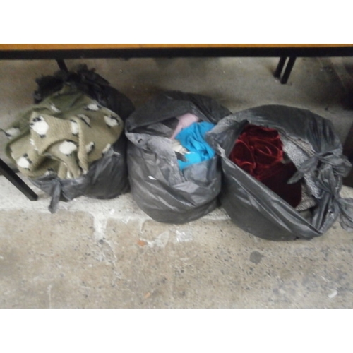 160 - Three bags of clothing