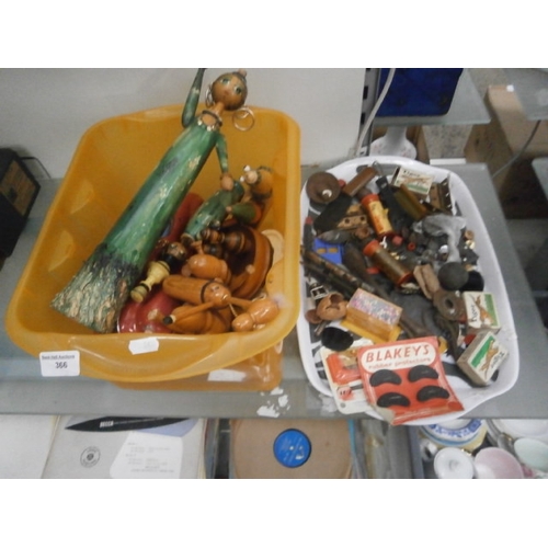 366 - Lot inc wooden ornaments and tray of odds and ends